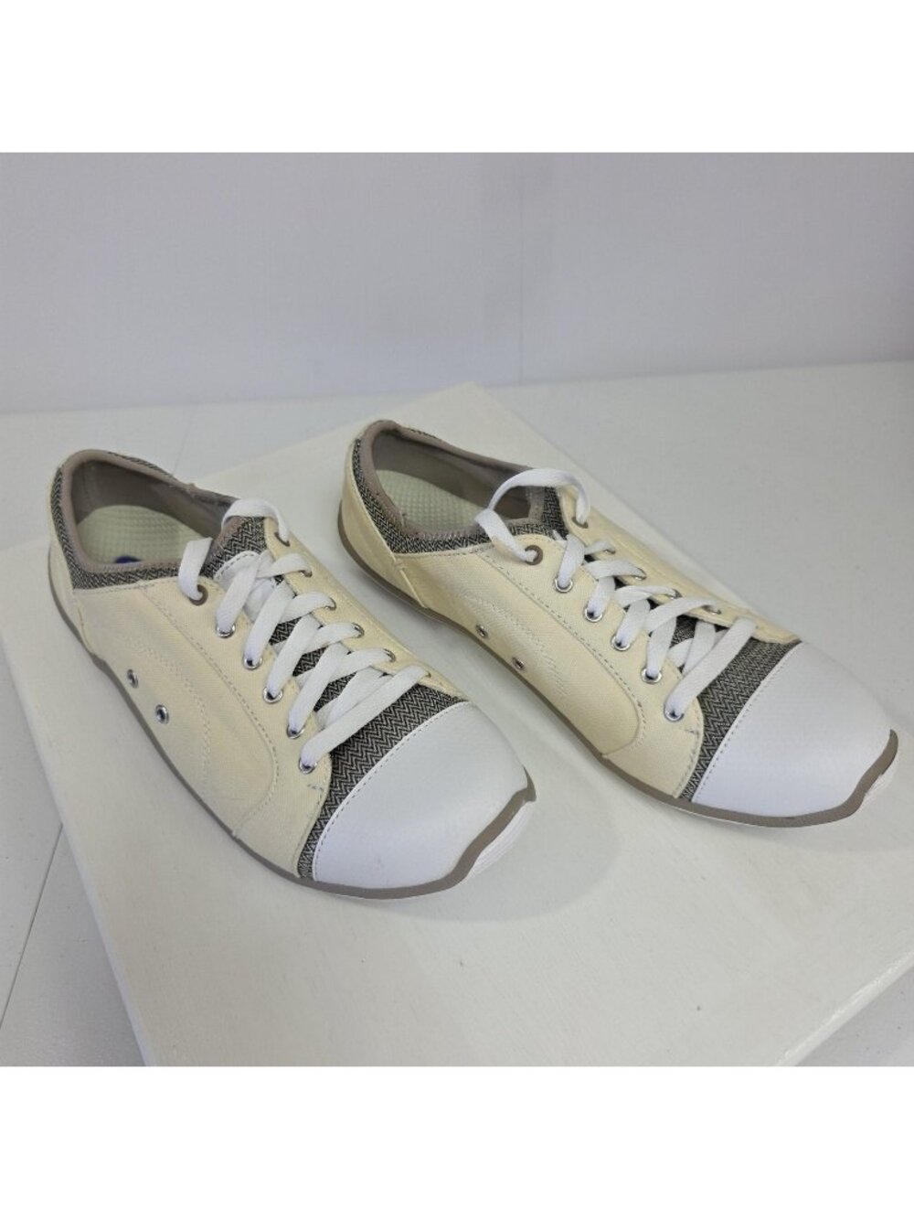 Dr. Scholl's Shoes Womens Size 10 Beige Jamie Chevron Canvas Comfort Sneakers